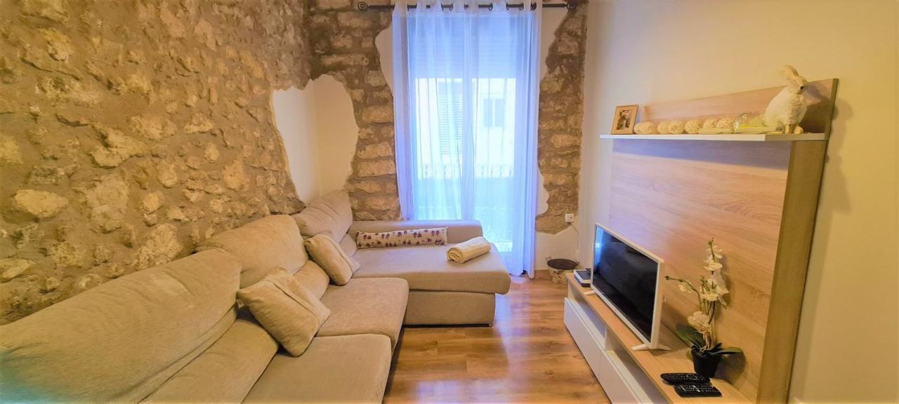 Lovely Centric Apartment Alicante Luaran gambar