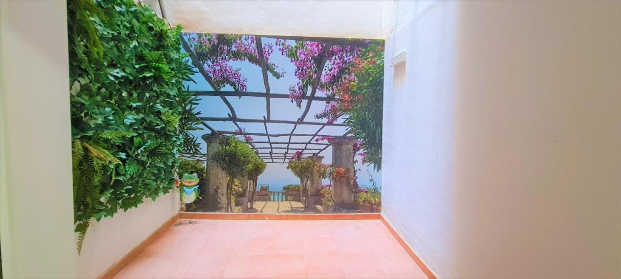 Lovely Centric Apartment Alicante Luaran gambar